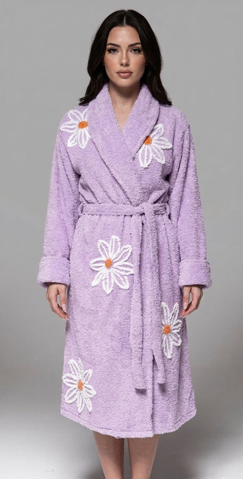 Luxurious “Falling Daisies” Chenille bathrobe in Lilac