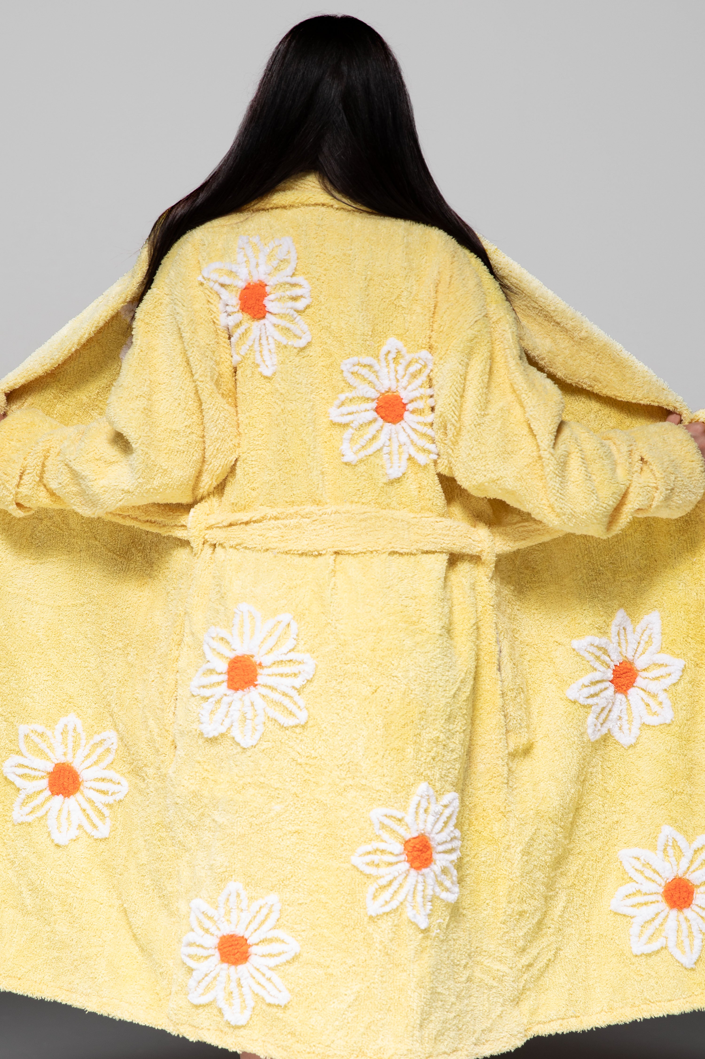 Falling Daisies Bathrobe
