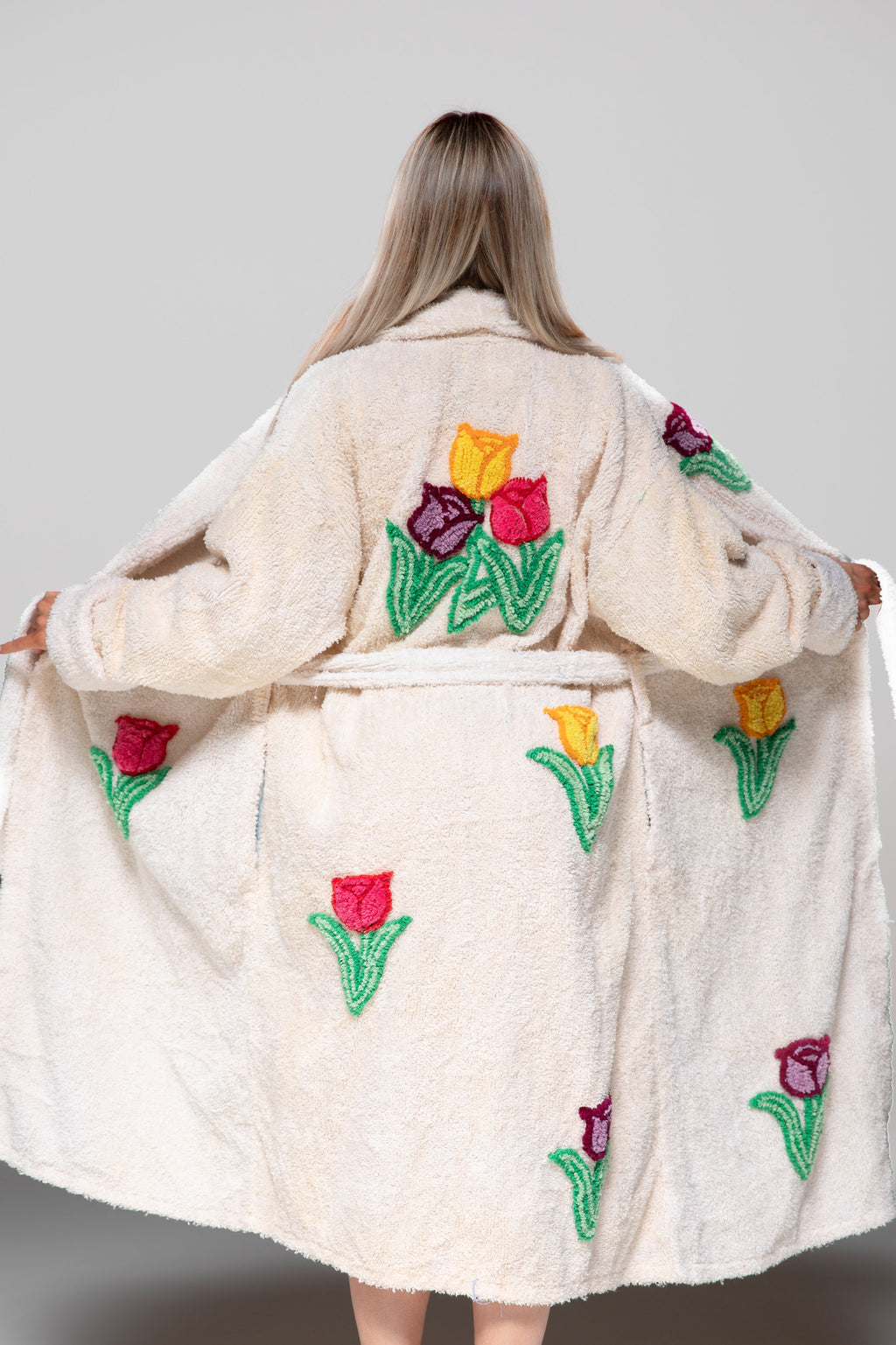 Tiptoe Thru the Tulips Robe