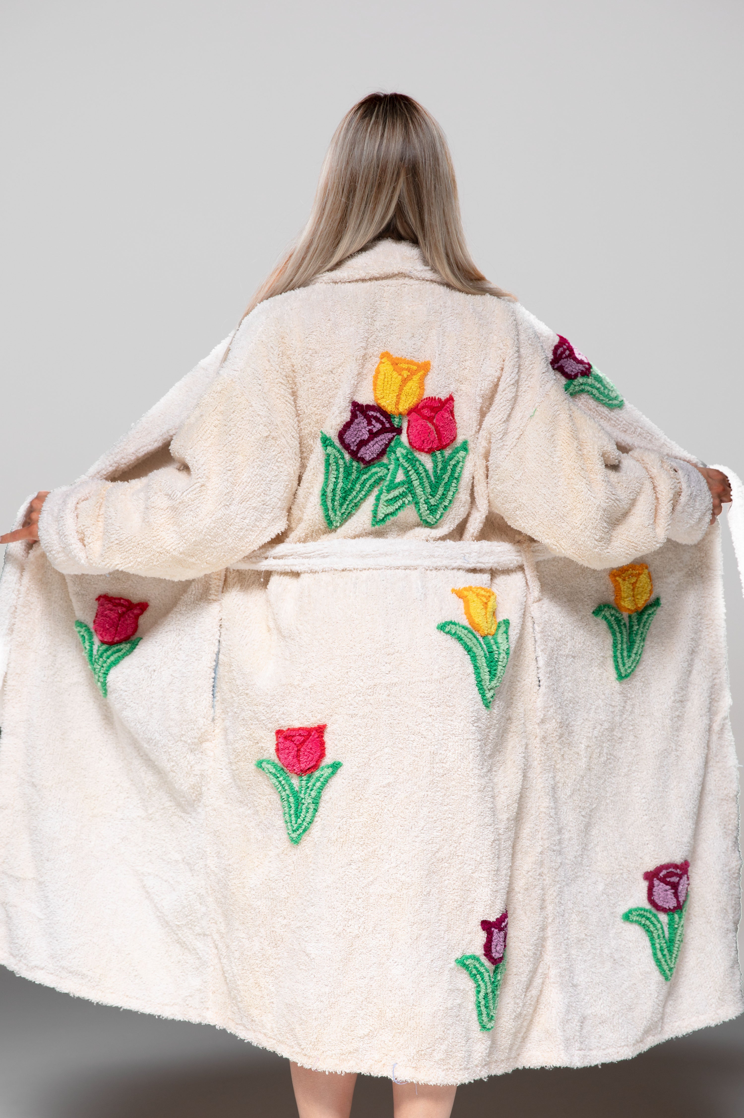 Tiptoe Thru the Tulips Robe